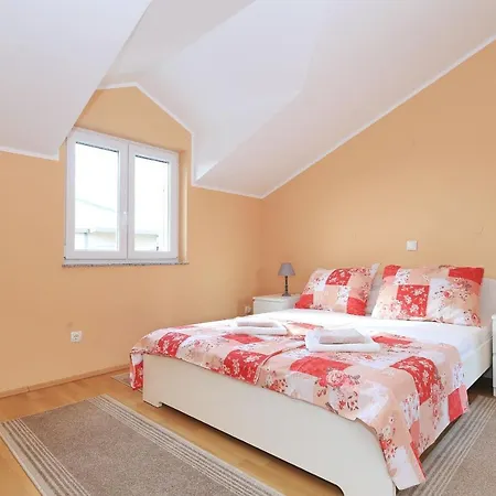 Apartment Antonija *