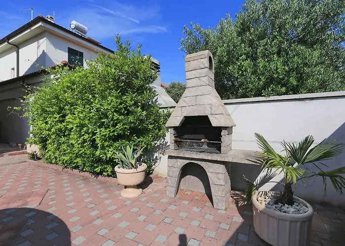 Antonija Apartment Pirovac