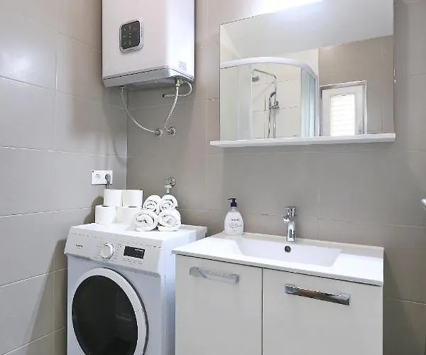 Apartment Antonija Pirovac