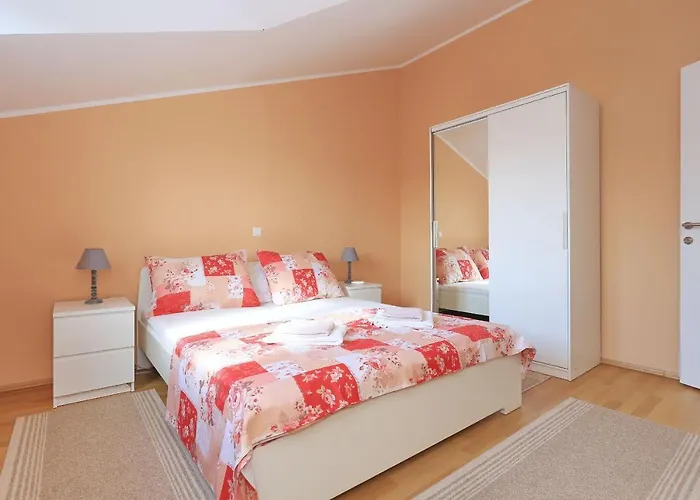 Antonija Apartment *